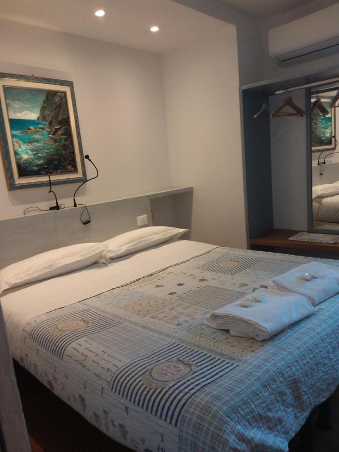 Rina Rooms Vernazza Bagian luar foto