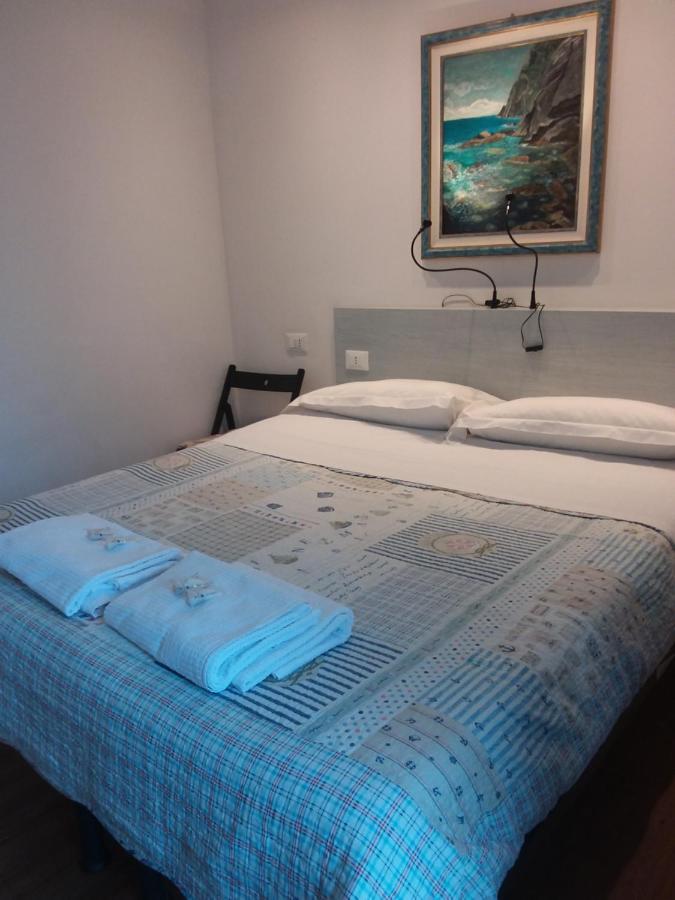 Rina Rooms Vernazza Bagian luar foto